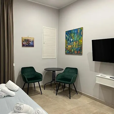 Avio Guest house