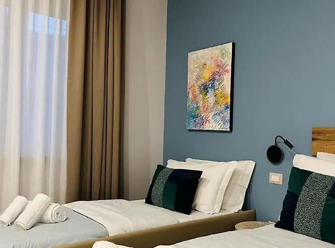 Avio 4* Naples